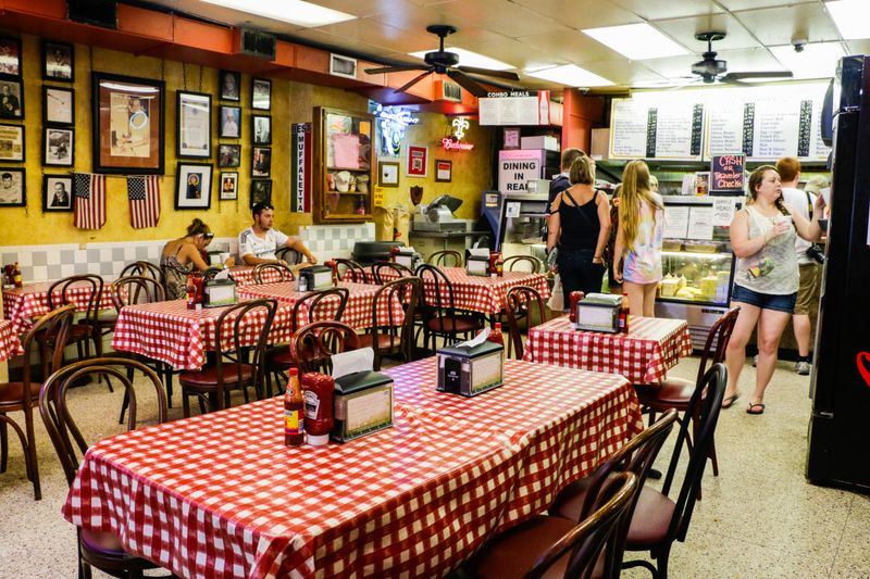 10 Legendary Louisiana Po’Boy Shops Loved By Locals - Decor Hint Johnny's Po-Boys – New Orleans