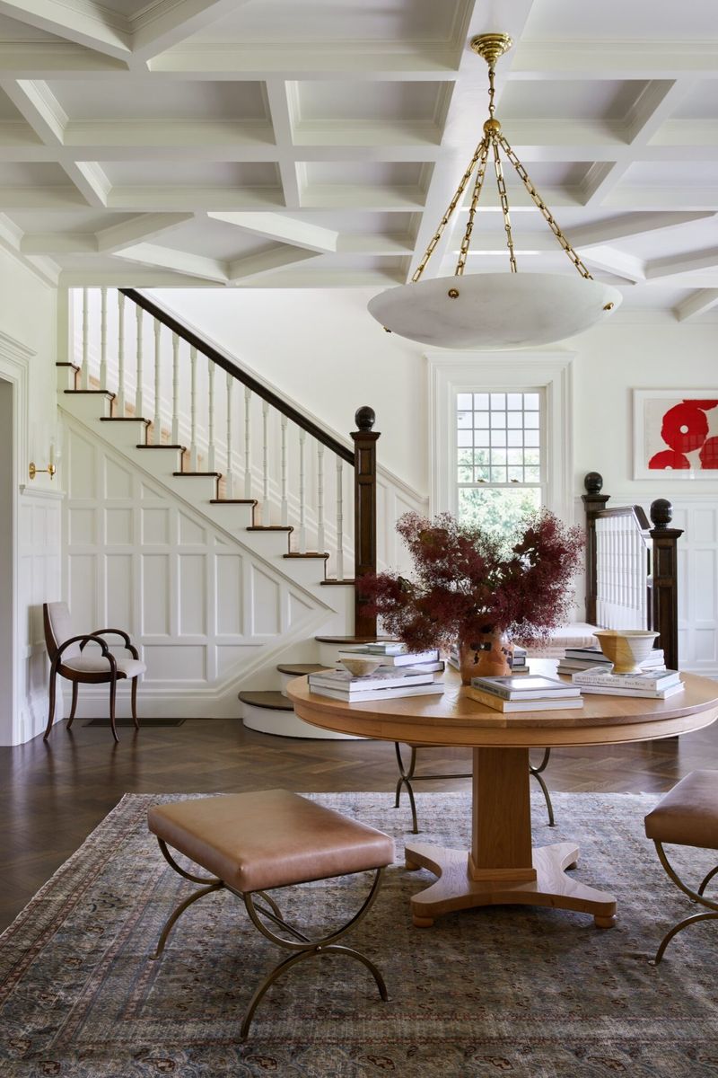 6 Georgia Dining Rooms That Miss The Mark & 6 That Feel Timeless - Decor Hint Classic Georgian Architecture With Modern Comfort