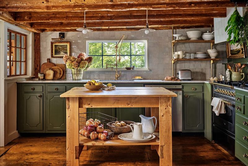 Mendocino Artist's Retreat: Eclectic Coastal Creativity