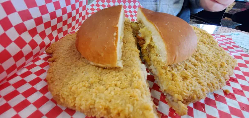 13 Iowa Restaurants Serving The Best Tenderloin Sandwiches - Decor Hint Smitty's Tenderloin Shop (Des Moines)