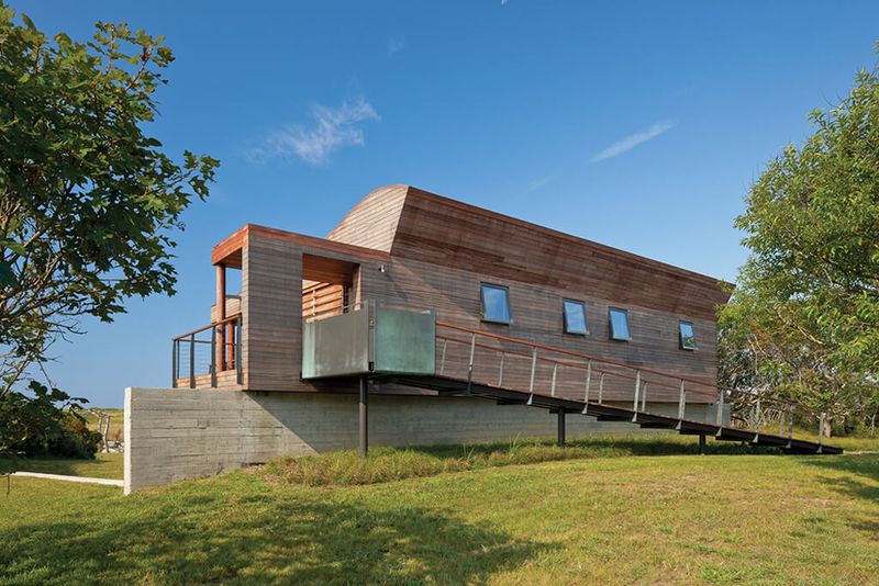 10 Massachusetts Coastal Homes That Could Feel Breezy Inside - Decor Hint Breezy Minimalist Beach House