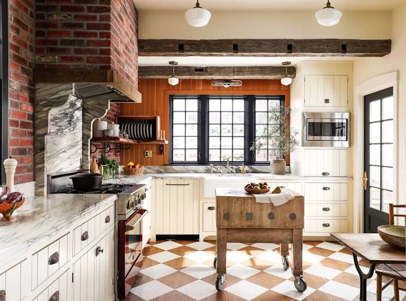 Rustic Rolling Charm