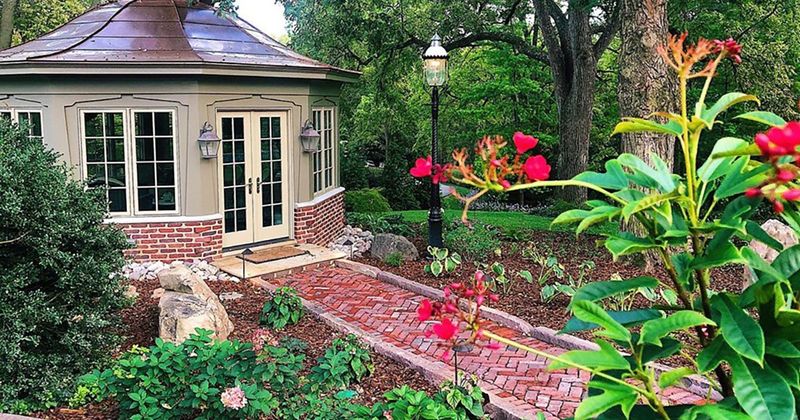 18 Delaware Brick Walkways That Look Like They've Always Been There - Decor Hint Bed and Breakfast Welcome