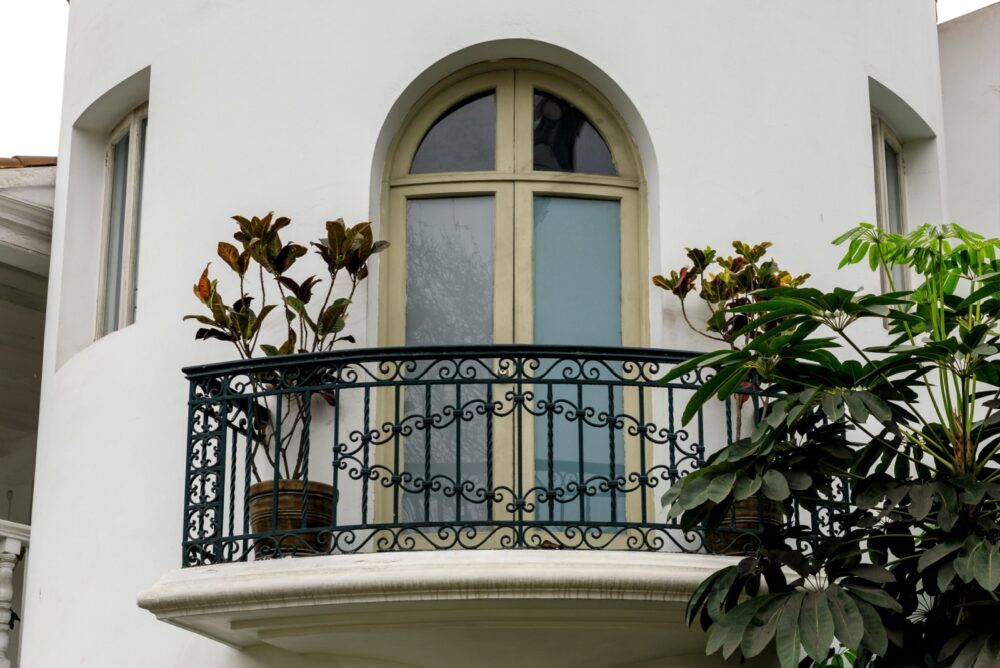 Ornate Iron Railings - Decor Hint
