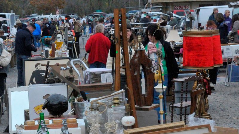 Golden Nugget Antique Market: Lambertville's Weekend Treasure Hunt