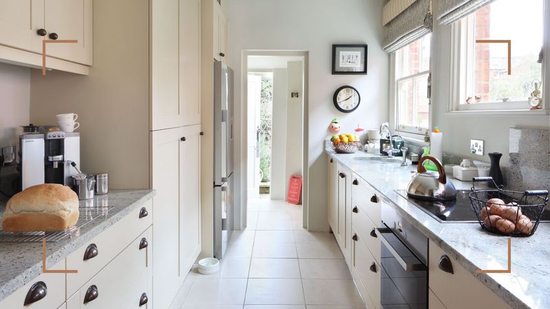 7 Kitchen Quirks That Turn Off Tennessee Homebuyers And 5 Habits They Can't Stand According To Interior Designers - Decor Hint Cluttered Countertop Chaos