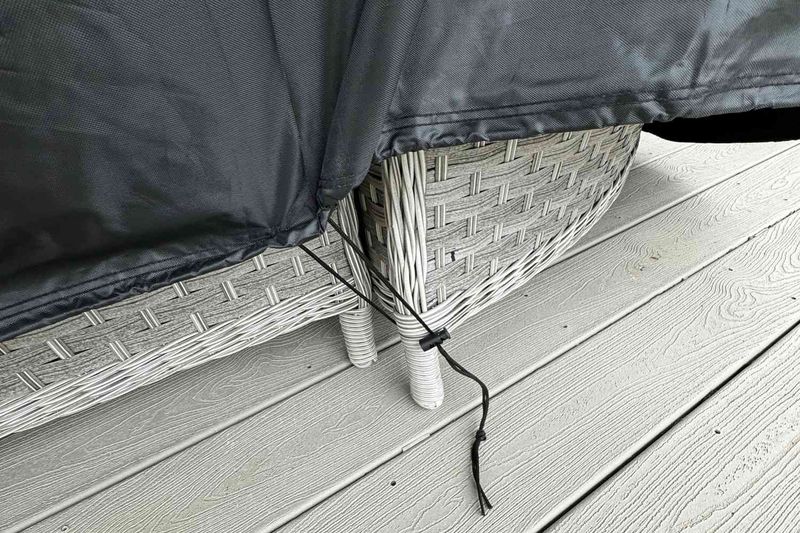 11 Arizona Patio Trends You'll Want To Skip This Year - Decor Hint Vinyl Furniture Covers