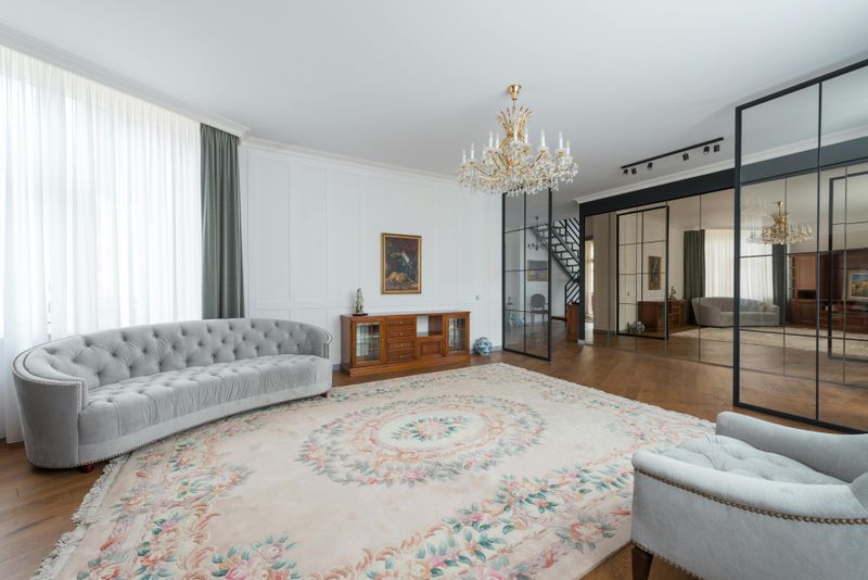 9 Common Decorating Mistakes That Can Make Your Home Look Cheap - Decor Hint Ignoring Scale And Proportion