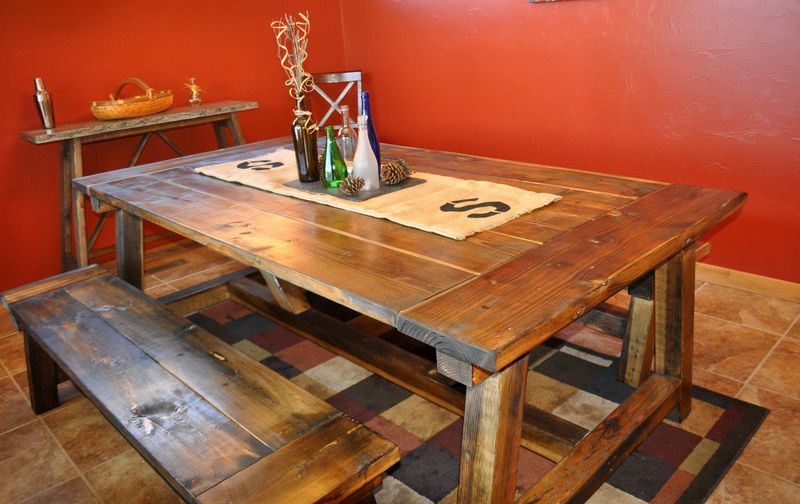 9 Arkansas Dining Rooms With Designs That Don't Quite Work - Decor Hint Awkwardly Oversized Farmhouse Tables