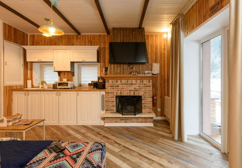 9 Living Room Choices I Avoid To Keep Style Timeless - Decor Hint Laminated Imitation Wood Furniture