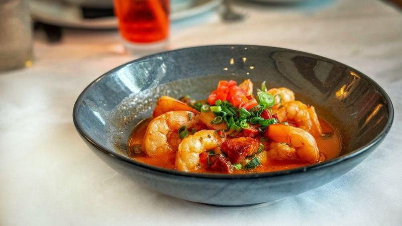 8 South Carolina Restaurants Known For Shrimp And Grits - Decor Hint Bowens Island Restaurant (James Island)