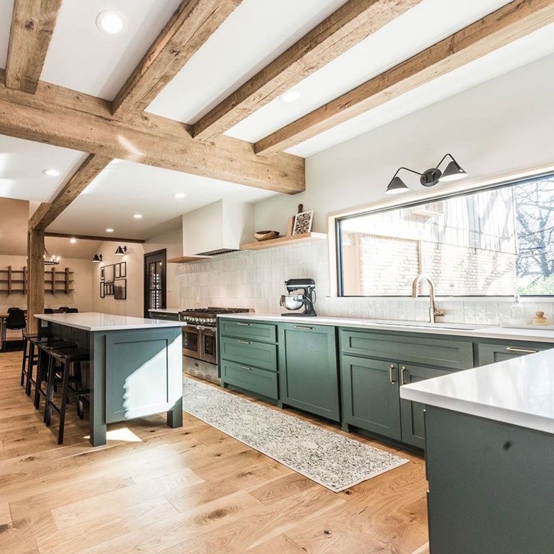 15 Traditional Kitchen Looks In Texas That Might Be Making A Comeback - Decor Hint Exposed Wooden Beams