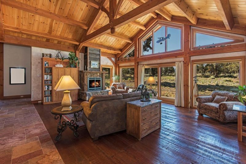 9 Minnesota Cabin Living Rooms Built For Snowy Nights - Decor Hint Timber-Frame Treasures