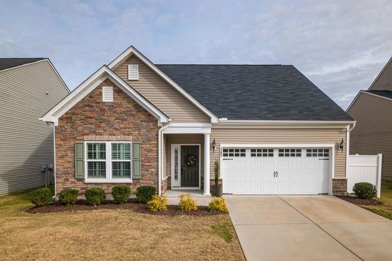 8 Common Regrets First-Time Home Buyers Often Face - Decor Hint Pretty Face, Crumbling Foundation