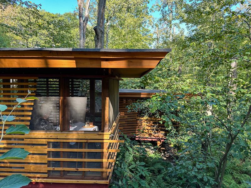 10 Pennsylvania Mountain Cabins With Scenic Views And Inviting Interiors - Decor Hint Laurel Highlands Woodland Retreats