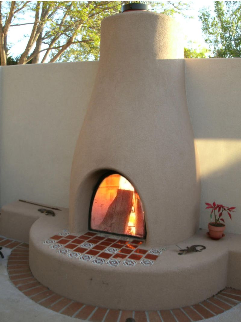 12 Courtyard Styles In New Mexico That Feel Warm And Timeless - Decor Hint Outdoor Fireplaces