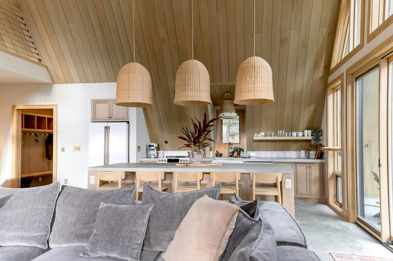 Balanced Textures For Visual Interest