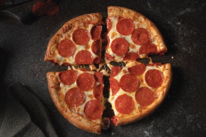 8 Michigan's Best Pizza Spots Where Simplicity Rules - Decor Hint Jet's Pizza: Chain Simplicity Done Right