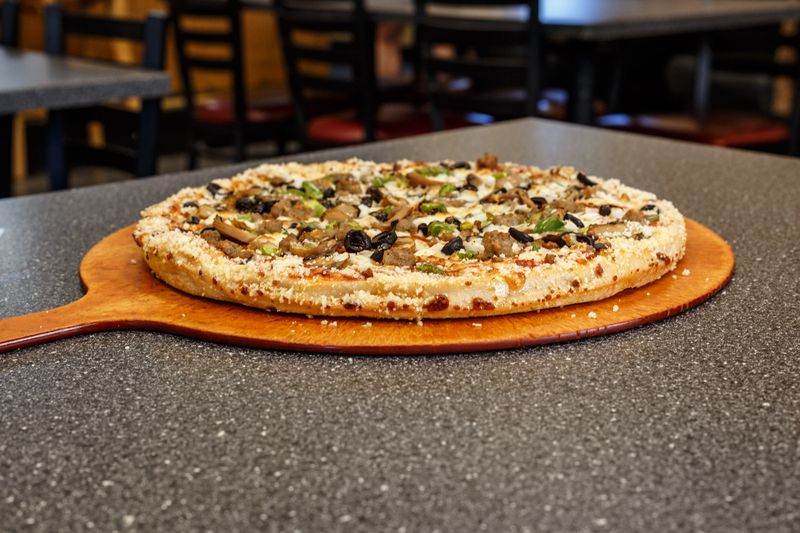 7 Nebraska Pizza Buffets Known For Local Favorites - Decor Hint Raymono's Pizza Plus (Crete)