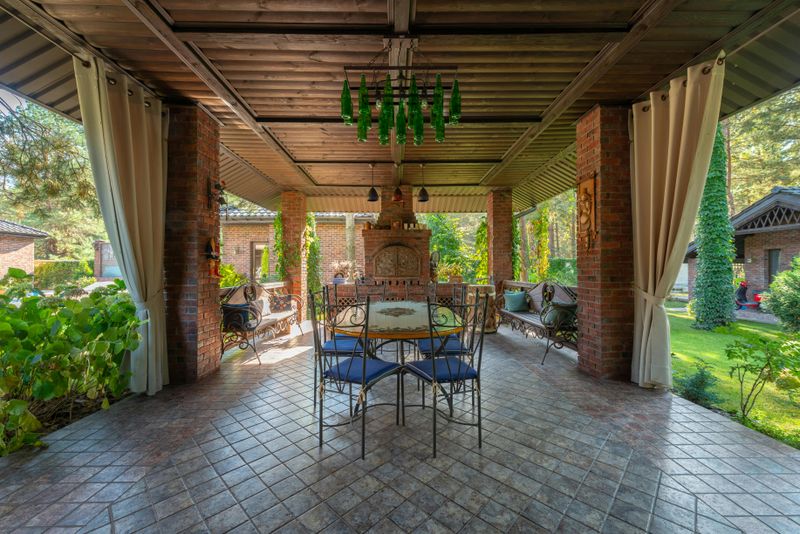 Hang Outdoor Curtains