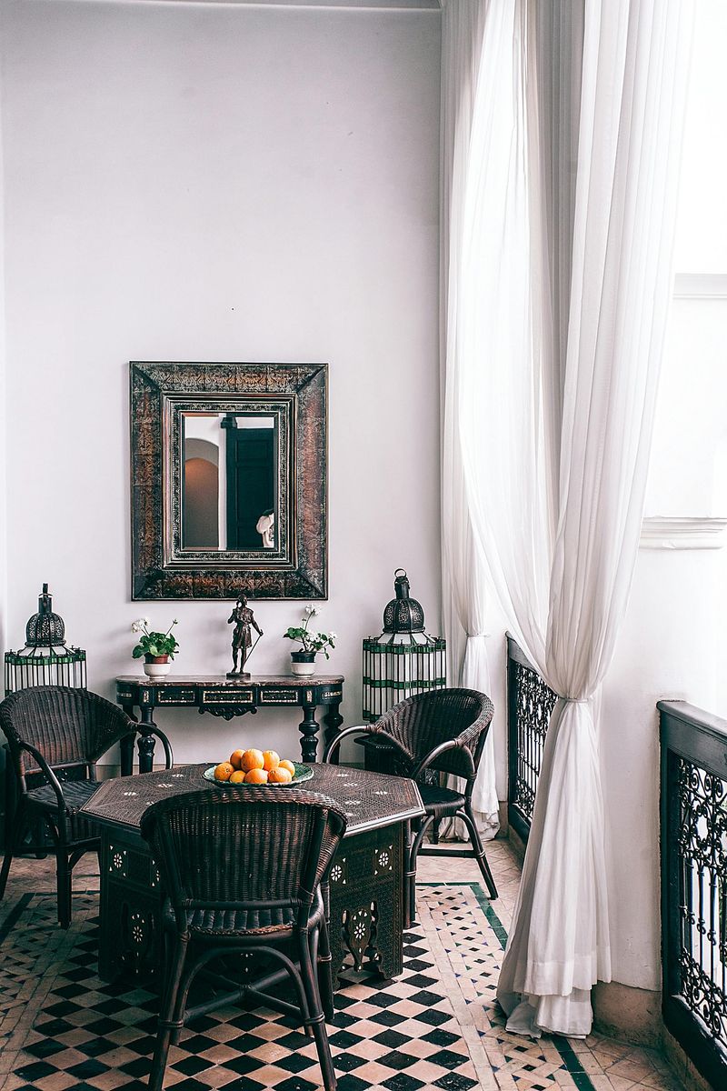 7 '90s Furniture Looks That Might Not Make A Comeback - Decor Hint Faux wicker patio furniture