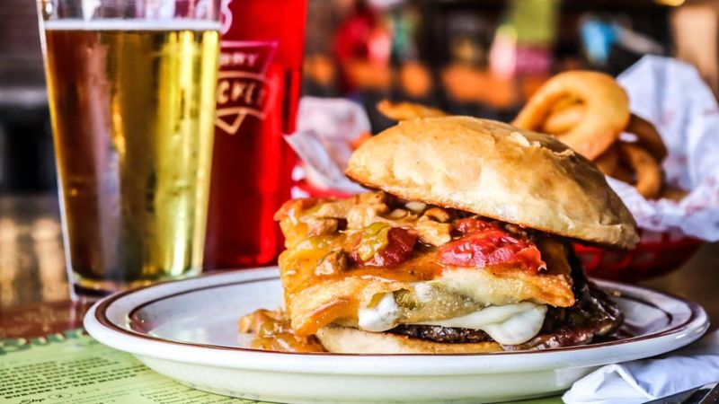 12 Colorado Green Chili Spots Perfect For A Cozy Mountain Evening - Decor Hint The Cherry Cricket – Burgers and Chili Paradise