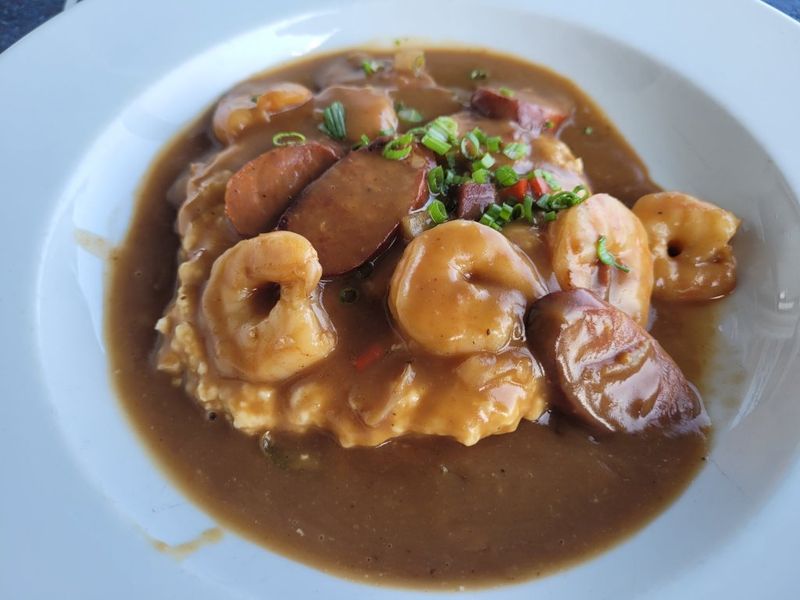 8 South Carolina Restaurants Known For Shrimp And Grits - Decor Hint Fleet Landing Restaurant & Bar (Charleston)
