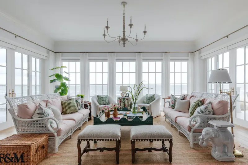 22 Florida Home Design Trends That Are Mega-Popular For Weird Reasons - Decor Hint Coastal Grandmother Aesthetic