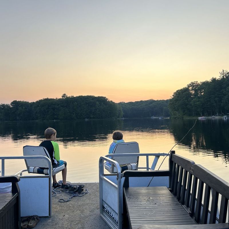 12 Michigan Lakeside Fish Fries Worth Visiting - Decor Hint Portage Lake Café – Onekama, MI
