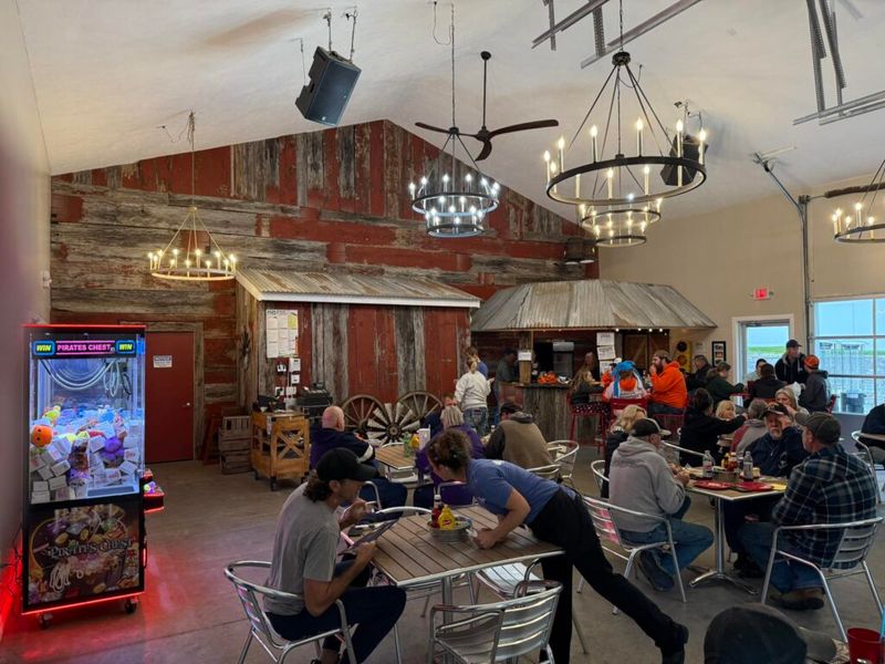 12 Michigan Lakeside Fish Fries Worth Visiting - Decor Hint Silver Lake Sandbar & Grill – Mears, MI