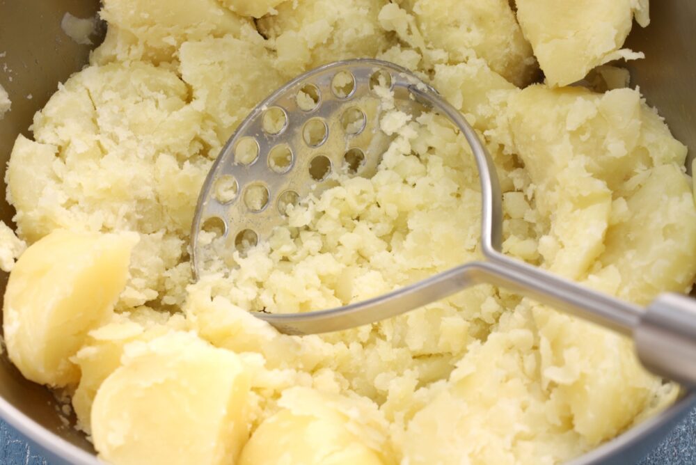 15 Classic Kitchen Tools From Grandma's Day We Need Back - Decor Hint Potato Masher
