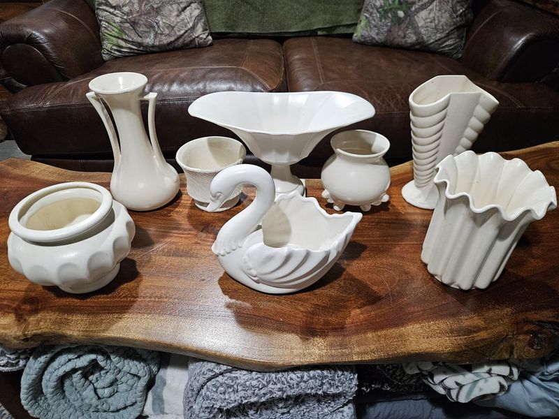 In California, These 9 Interior Antiques Might Sell For Pennies And These 9? Don't Even Try - Decor Hint Surprisingly Valuable: Vintage California Pottery