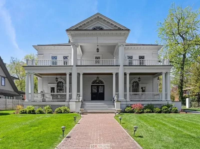 Greek Revival Columns and Symmetry