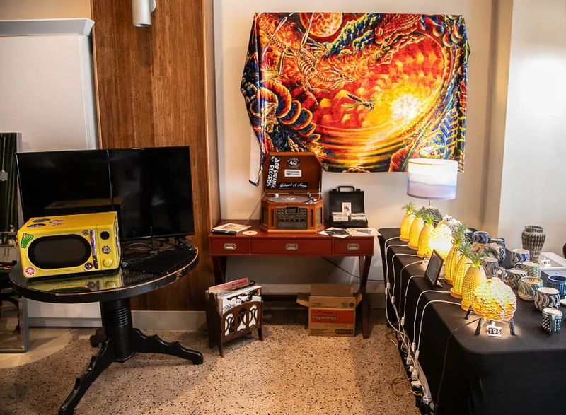 6 Tennessee Vintage Stores Where Locals Hunt for Home Treasures - Decor Hint Retro Revival