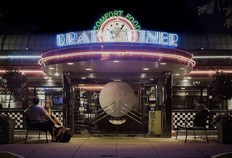 8 Iowa Diners That Belong On Your Comfort Food Bucket List - Decor Hint Drake Diner – Des Moines