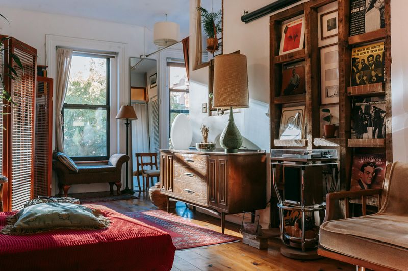 Incorporate Antiques