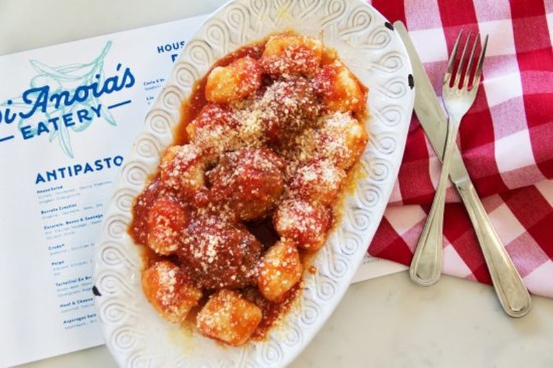 12 Classic Italian Restaurants Pennsylvanians Really Love - Decor Hint DiAnoia's Eatery