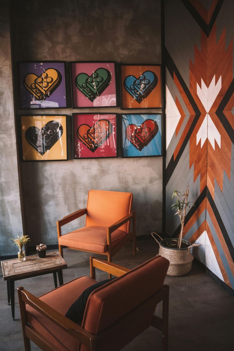 11 Vintage Home Items That Are Back In Style - Decor Hint Mid-Century Modern Pieces