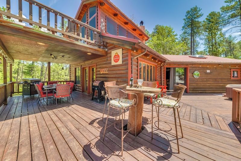 Mountain Cabins In Ruidoso With Rustic Southwest Touches