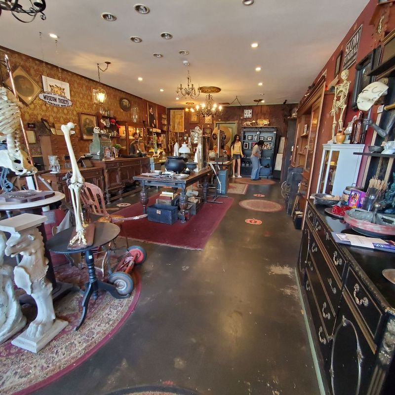 12 California Thrift Stores Packed With Retro Décor Gems - Decor Hint Hollywood Set Surplus Warehouse in Burbank