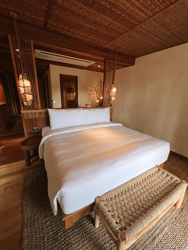 8 Accent Wall Colors To Turn Your Bedroom Into A Luxurious Oasis - Decor Hint Warm Taupe