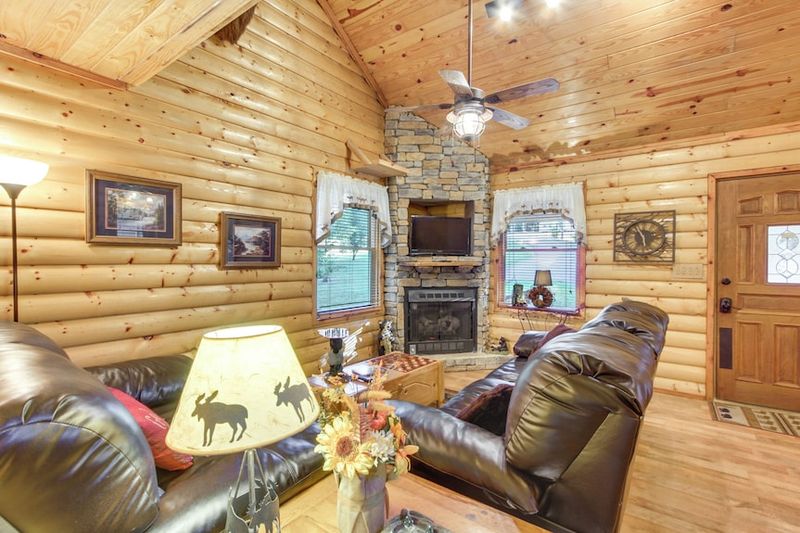Moonshine Valley Hideaway