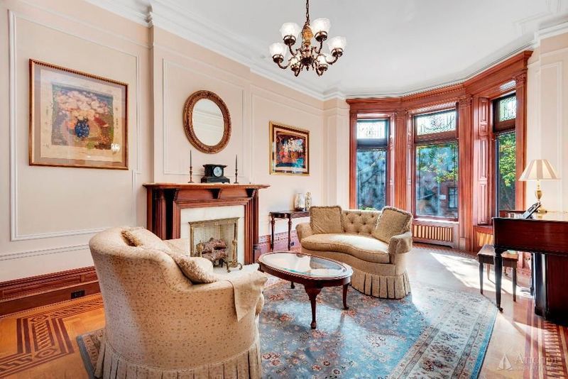 Brooklyn Heights Brownstone Gem