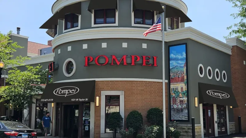 11 Authentic Family-Run Italian Spots In Illinois That Never Miss - Decor Hint Pompei – Chicago, IL