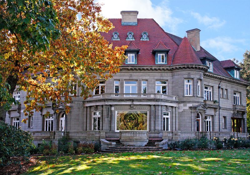 5 Properties Losing Value In Oregon And 10 That Are Hard To Sell - Decor Hint Oversized Homes in Older Suburbs