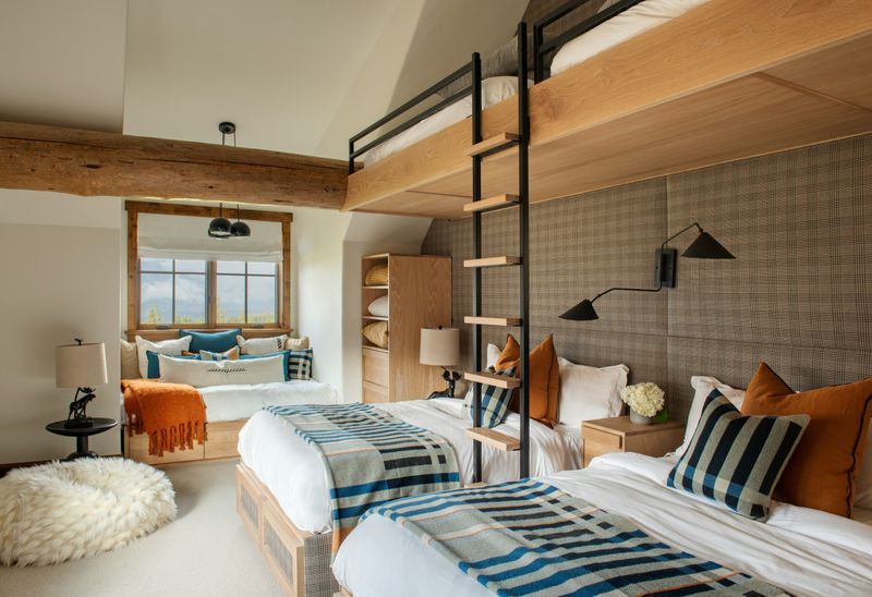 14 Utah Bunk Rooms Built For Cousin Sleepovers - Decor Hint Modern Farmhouse Bunk Room
