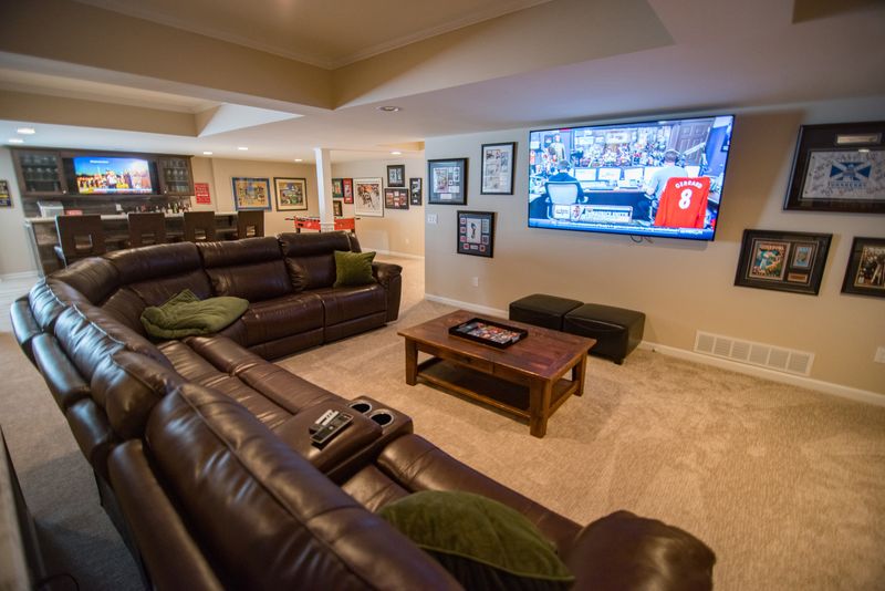 10 Michigan Basement Family Rooms Made For Laid-Back Fun - Decor Hint Game Day Haven