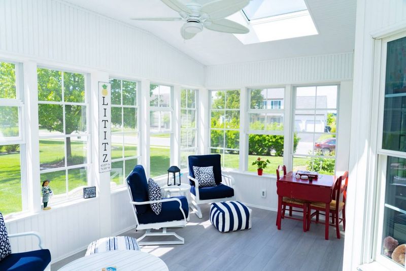 8 Pennsylvania Sunrooms That Soak Up Every Ray - Decor Hint Sunroom With Vaulted Ceilings