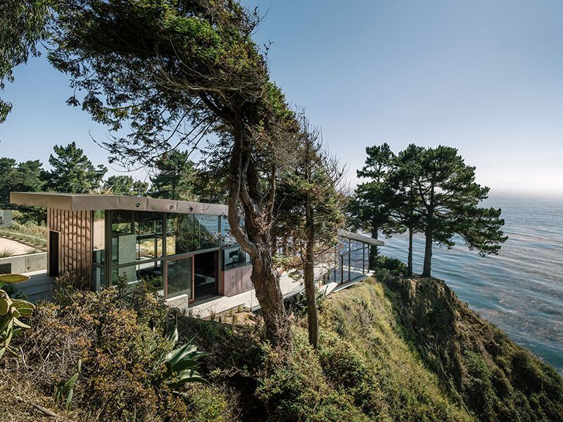 10 Massachusetts Coastal Homes That Could Feel Breezy Inside - Decor Hint Clifftop Modern Cottage