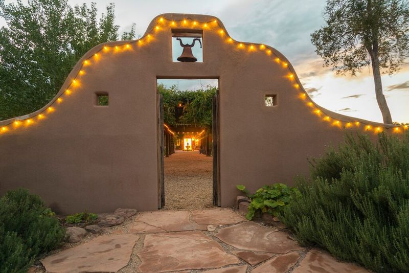 7 New Mexico Adobe Courtyards To Enjoy Timeless Shade - Decor Hint Albuquerque's Casa Vieja